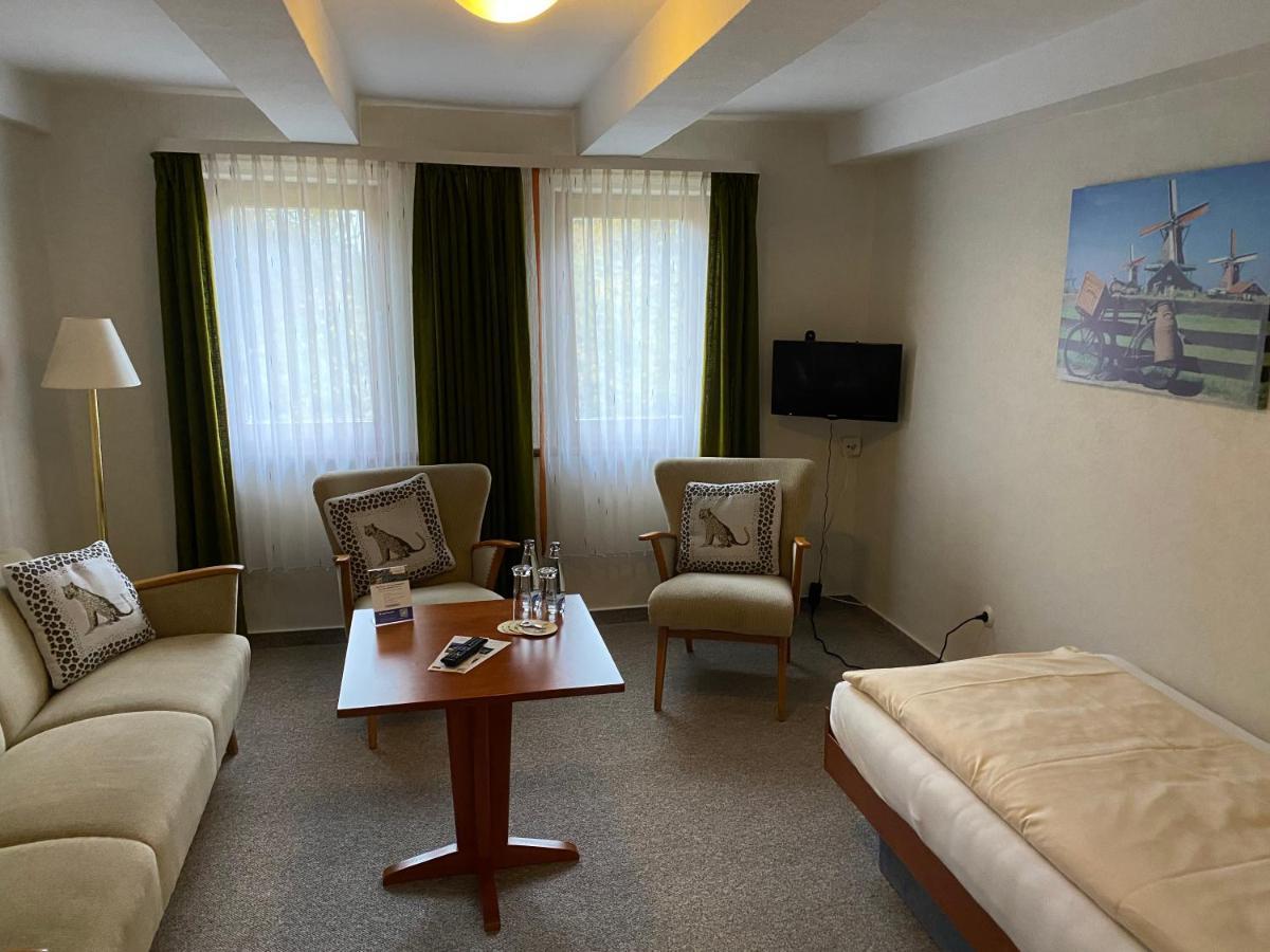 Hotel Pension Gelpkes Muehle Бад Захса Екстериор снимка